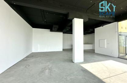 Shop - Studio - 3 Bathrooms for rent in Bu Kowarah - Riffa - Southern Governorate