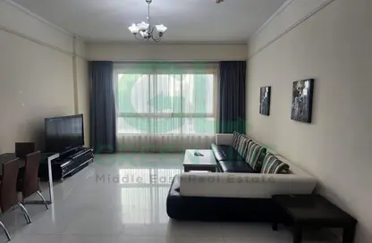Apartment - 1 Bedroom - 2 Bathrooms for rent in Al Juffair - Capital Governorate