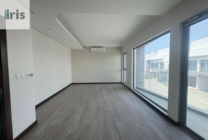 52489836 - صورة العقار 2