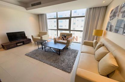 Apartment - 2 Bedrooms - 3 Bathrooms for rent in Busaiteen - Muharraq Governorate