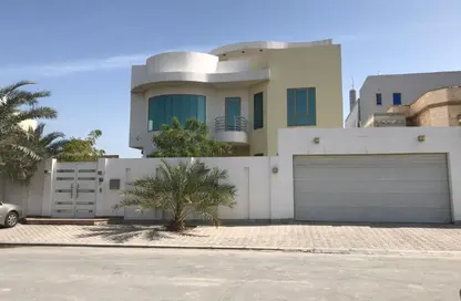 Villa - 7 Bedrooms - 5 Bathrooms for sale in A'Ali - Central Governorate