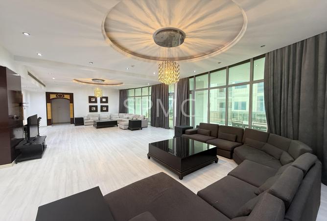 985031 - Property Main Image