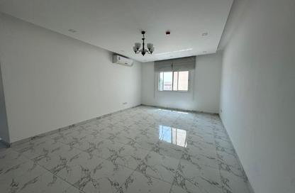 Apartment - 2 Bedrooms - 2 Bathrooms for rent in Saar - Northern Governorate