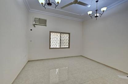 Apartment - 2 - 2 for rent in Sanabis - Manama - Capital Governorate Apartment - 2 - 2 for rent in Sanabis - Manama - Capital Governorate