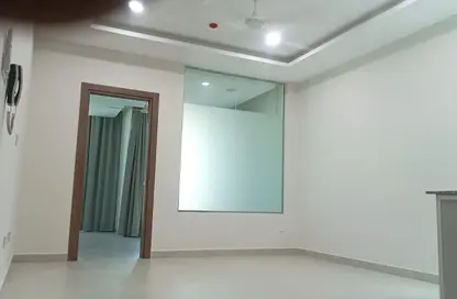 Apartment - 1 Bedroom - 1 Bathroom for rent in Hidd - Muharraq Governorate