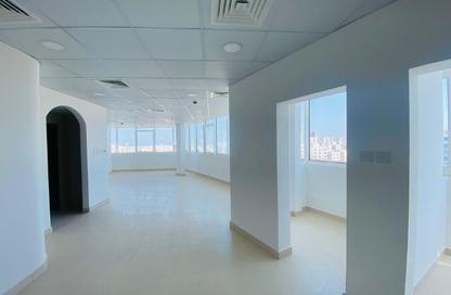 Office Space - Studio - 2 for rent in Um Al Hasam - Manama - Capital Governorate