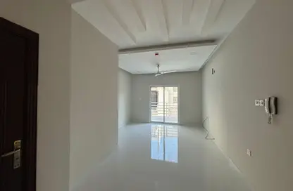 شقة - 2 غرف نوم - 2 حمامات للايجار في الرفاع - المحافظة الجنوبية