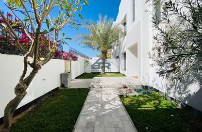 Compound - 4 Bedrooms - 4 Bathrooms for rent in Saar - Northern Governorate