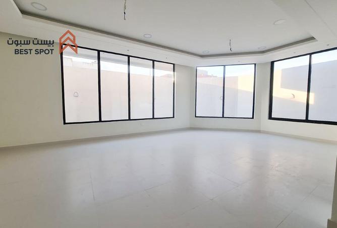 988330 - صورة العقار 2