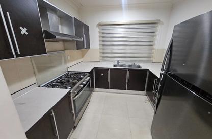 Villa - 3 - 3 for rent in Al Juffair - Capital Governorate