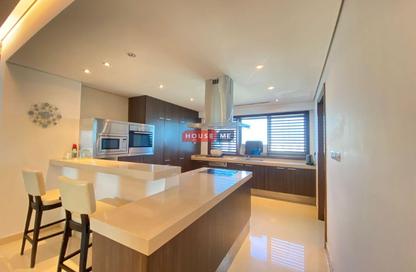Apartment - 3 Bedrooms - 3 Bathrooms for rent in Reef Island - Capital Governorate