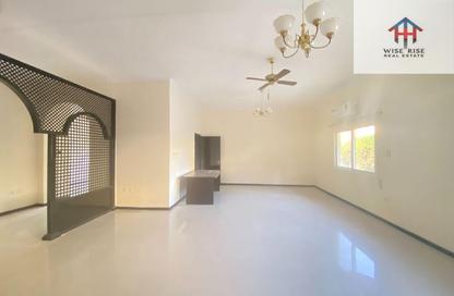 Compound - 3 - 3 for rent in Mahooz - Manama - Capital Governorate