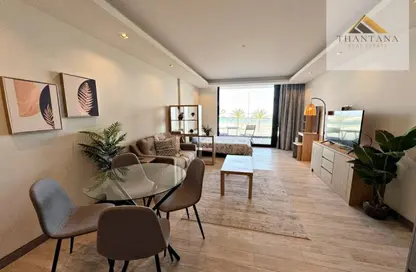 Apartment - 1 Bathroom for rent in Hanging Garden - Dilmunia Island - Muharraq Governorate