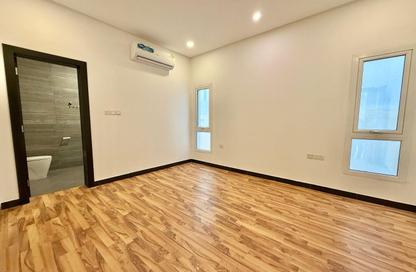 Apartment - 3 Bedrooms - 2 Bathrooms for rent in Sanad - Central Governorate