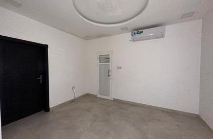 Office Space - Studio - 2 Bathrooms for rent in Hamad Town - Northern Governorate