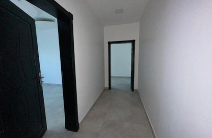 Office Space - Studio - 2 Bathrooms for rent in Hamad Town - Northern Governorate