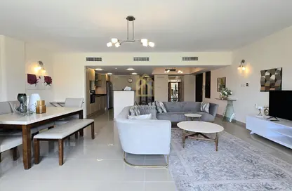 Apartment - 2 Bedrooms - 2 Bathrooms for rent in Tala Island - Amwaj Islands - Muharraq Governorate