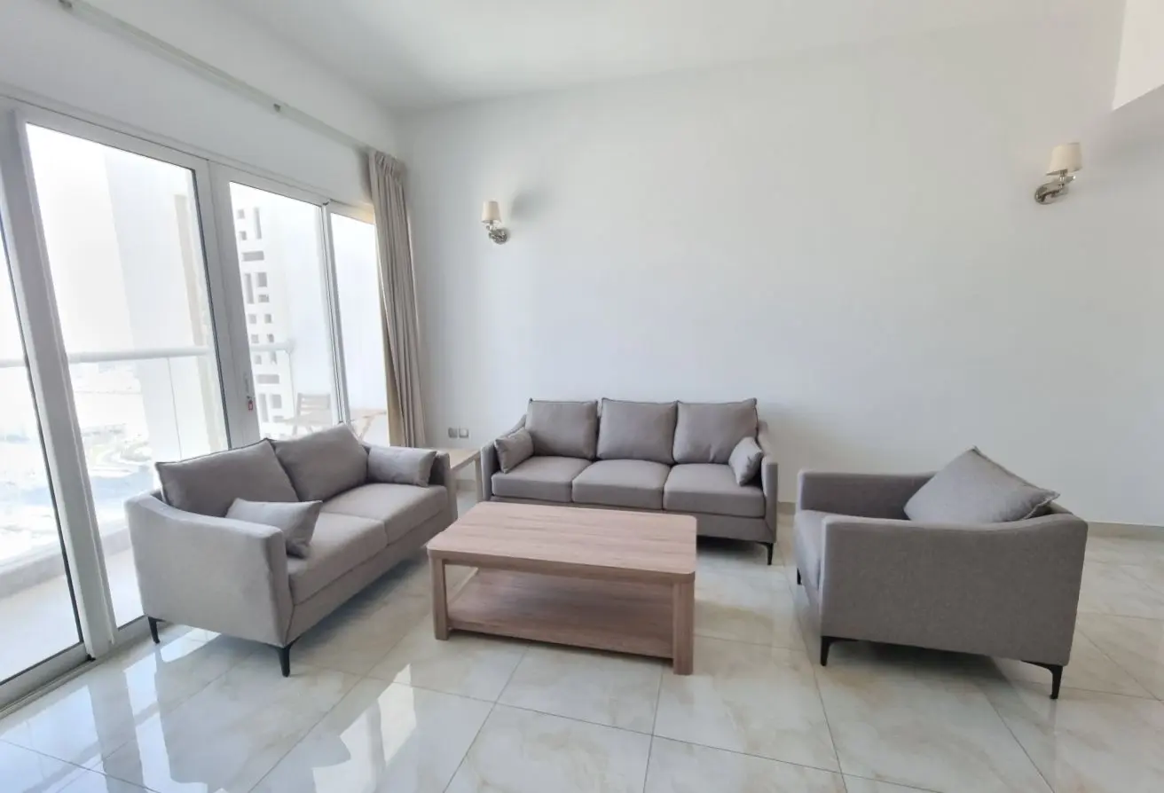 986352 - Property Main Image
