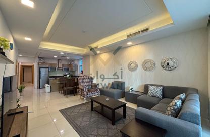 Apartment - 2 Bedrooms - 3 Bathrooms for rent in Al Juffair - Capital Governorate
