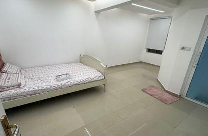 Apartment - Studio - 1 Bathroom for rent in Hoora - Capital Governorate