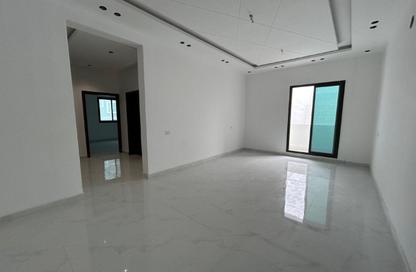 Apartment - 5 Bedrooms - 6 Bathrooms for sale in Hidd - Muharraq Governorate
