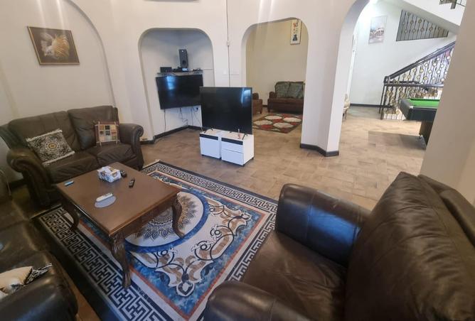 53111605 - Property Image 3