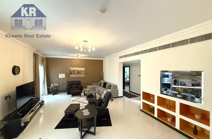 Apartment - 2 Bedrooms - 3 Bathrooms for sale in Al Juffair - Capital Governorate