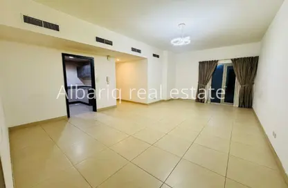 Apartment - 2 Bedrooms - 2 Bathrooms for rent in Al Juffair - Capital Governorate