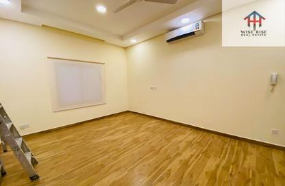 Apartment - 1 Bedroom - 1 Bathroom for rent in Mahooz - Manama - Capital Governorate