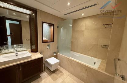 Apartment - 3 Bedrooms - 5 Bathrooms for rent in Reef Island - Capital Governorate