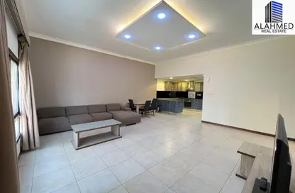Apartment - 2 Bedrooms - 3 Bathrooms for rent in Al Juffair - Capital Governorate