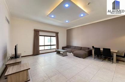 Apartment - 2 Bedrooms - 3 Bathrooms for rent in Al Juffair - Capital Governorate