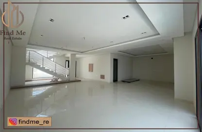 فيلا - 3 غرف نوم - 4 حمامات للبيع في البسيتين - المحرق