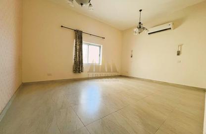 Apartment - 2 Bedrooms - 2 Bathrooms for rent in Mahooz - Manama - Capital Governorate