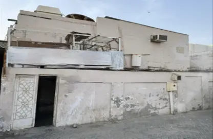 Villa - 7+ Bedrooms - 5 Bathrooms for sale in Isa Town - Central Governorate