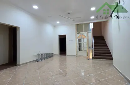 شقة - 4 غرف نوم - 3 حمامات للايجار في المحرق - المحرق