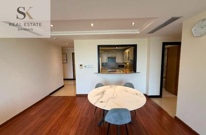 Apartment - 2 Bedrooms - 2 Bathrooms for rent in Abraj Al Lulu - Manama - Capital Governorate