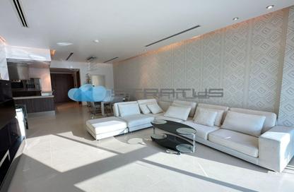 Apartment - 2 Bedrooms - 3 Bathrooms for rent in Reef Island - Capital Governorate