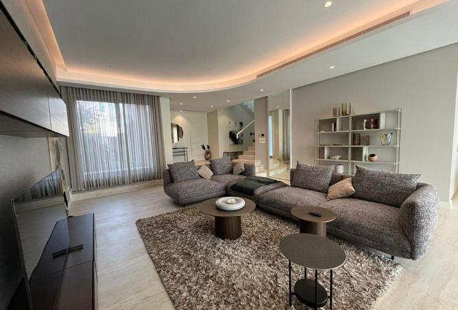 996113 - Property Main Image