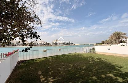 Villa - 4 Bedrooms - 4 Bathrooms for sale in Tala Island - Amwaj Islands - Muharraq Governorate