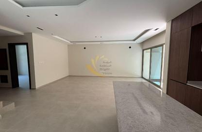Villa - 4 - 3 for sale in Al Sidra - Diyar Al Muharraq - Muharraq Governorate