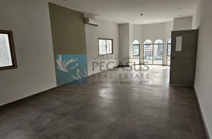 Villa - Studio - 6 Bathrooms for rent in Riffa - Southern Governorate