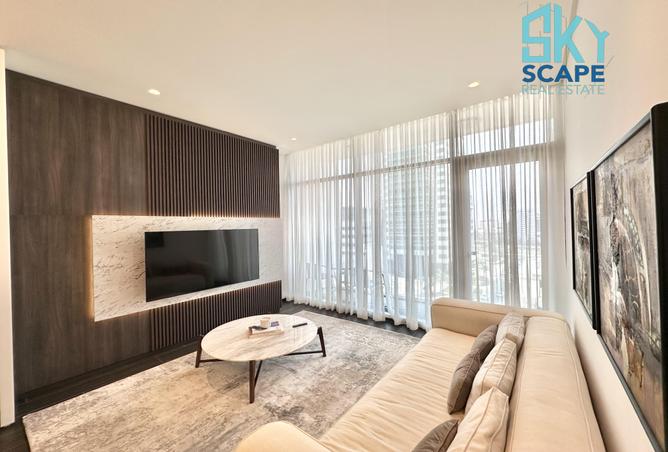 998212 - Property Image 2