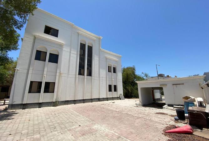 995353 - Property Image 2