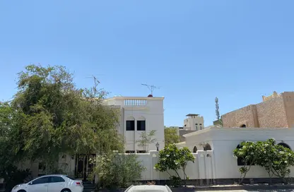 Villa - 4 Bedrooms - 6 Bathrooms for sale in Jeblat Hebshi - Northern Governorate