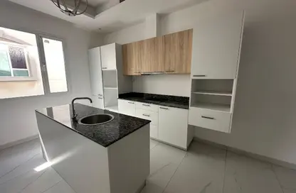 Apartment - 2 Bedrooms - 2 Bathrooms for rent in Saar - Northern Governorate