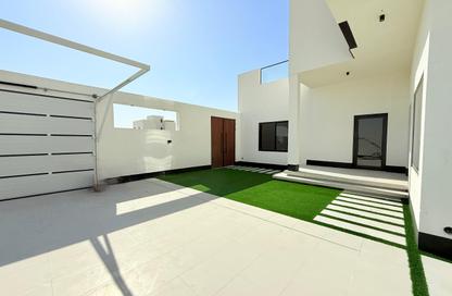 Villa - 3 Bedrooms - 6 Bathrooms for sale in Jaww - Southern Governorate