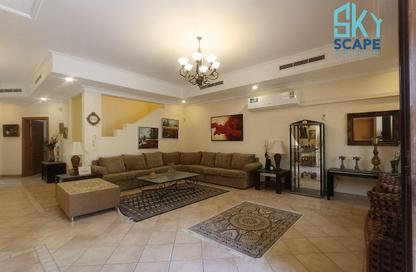 Villa - 4 Bedrooms - 5 Bathrooms for rent in Zinj - Manama - Capital Governorate Villa - 4 Bedrooms - 5 Bathrooms for rent in Zinj - Manama - Capital Governorate