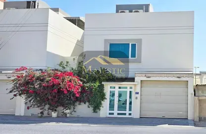 Villa - 5 Bedrooms - 6 Bathrooms for sale in Tubli - Central Governorate