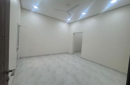 Apartment - 1 Bedroom - 1 Bathroom for rent in Tubli - Central Governorate